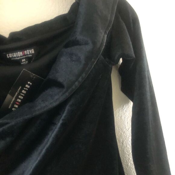 Fashion nova side button suave black velvet dress size M - Picture 5 of 7